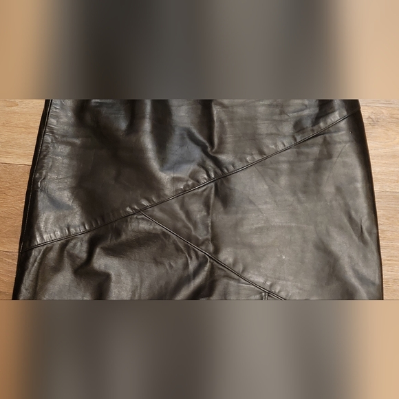 VINTAGE LONG FULL LENGTH BLACK LEATHER SKIRT NO TAGS SIZE 4 - Picture 4 of 9